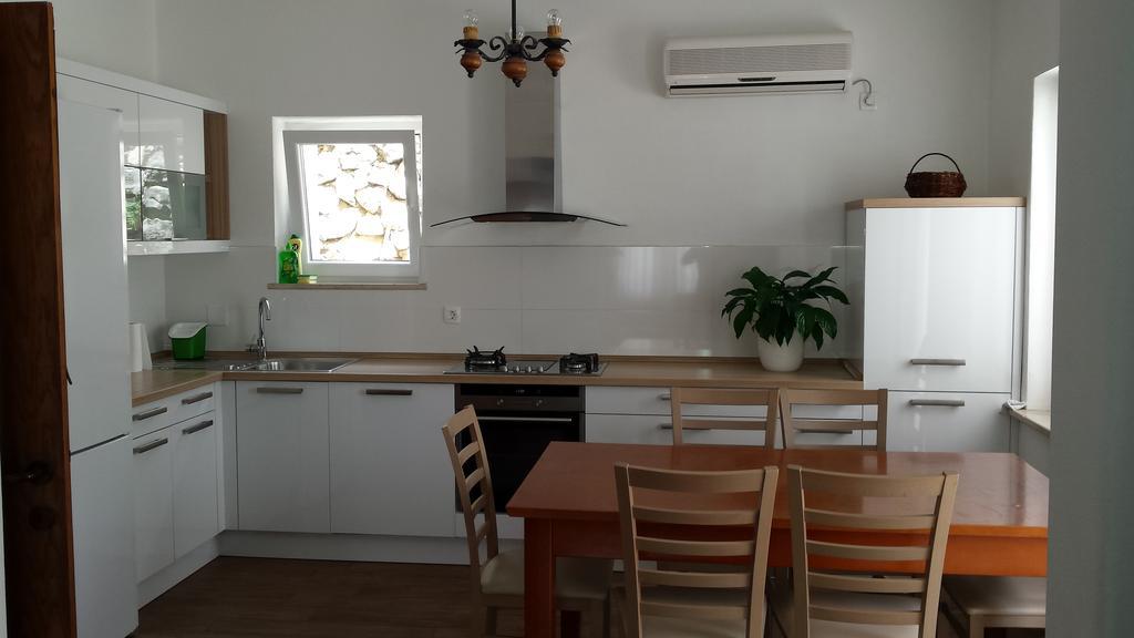 Apartment Klara Primosten Exterior photo