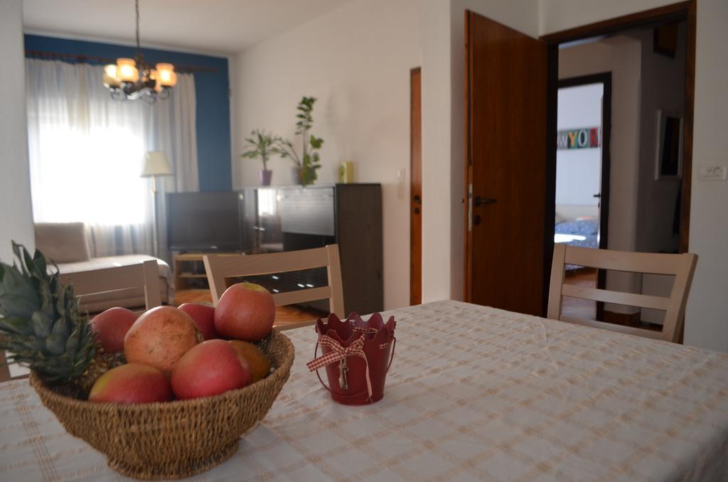 Apartment Klara Primosten Exterior photo